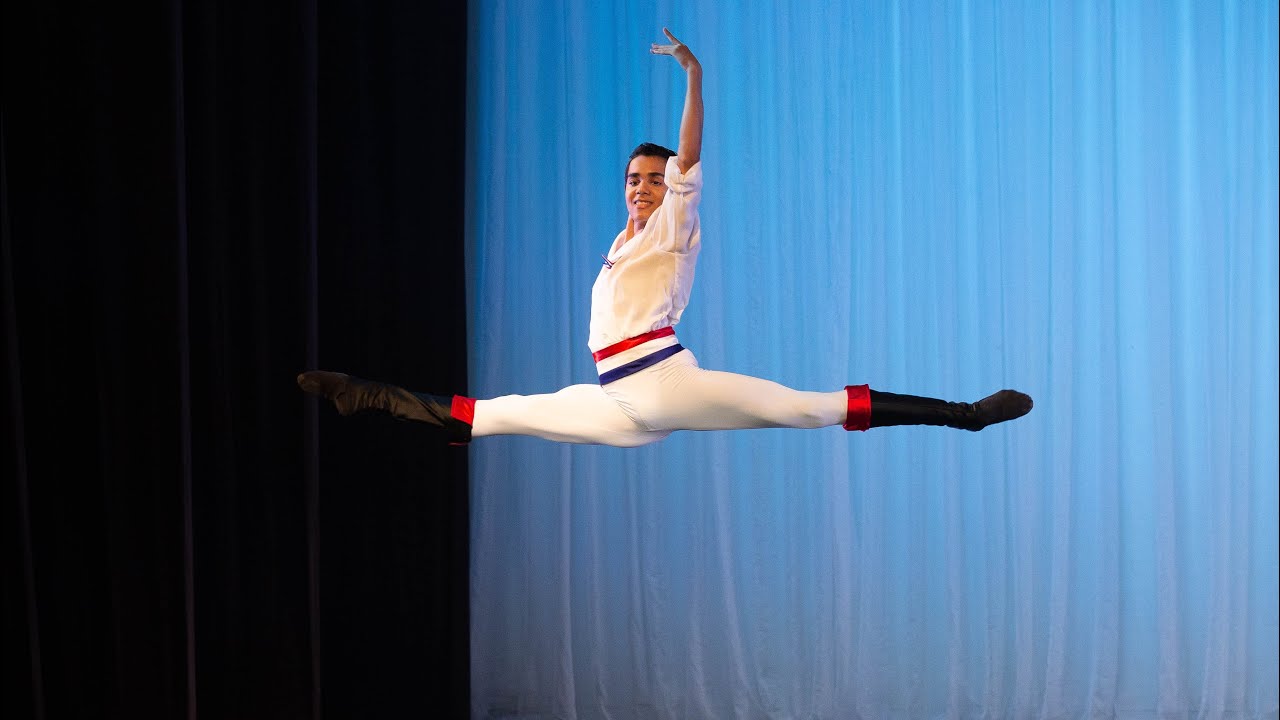 Flame of Paris male variation - Júlio Santos