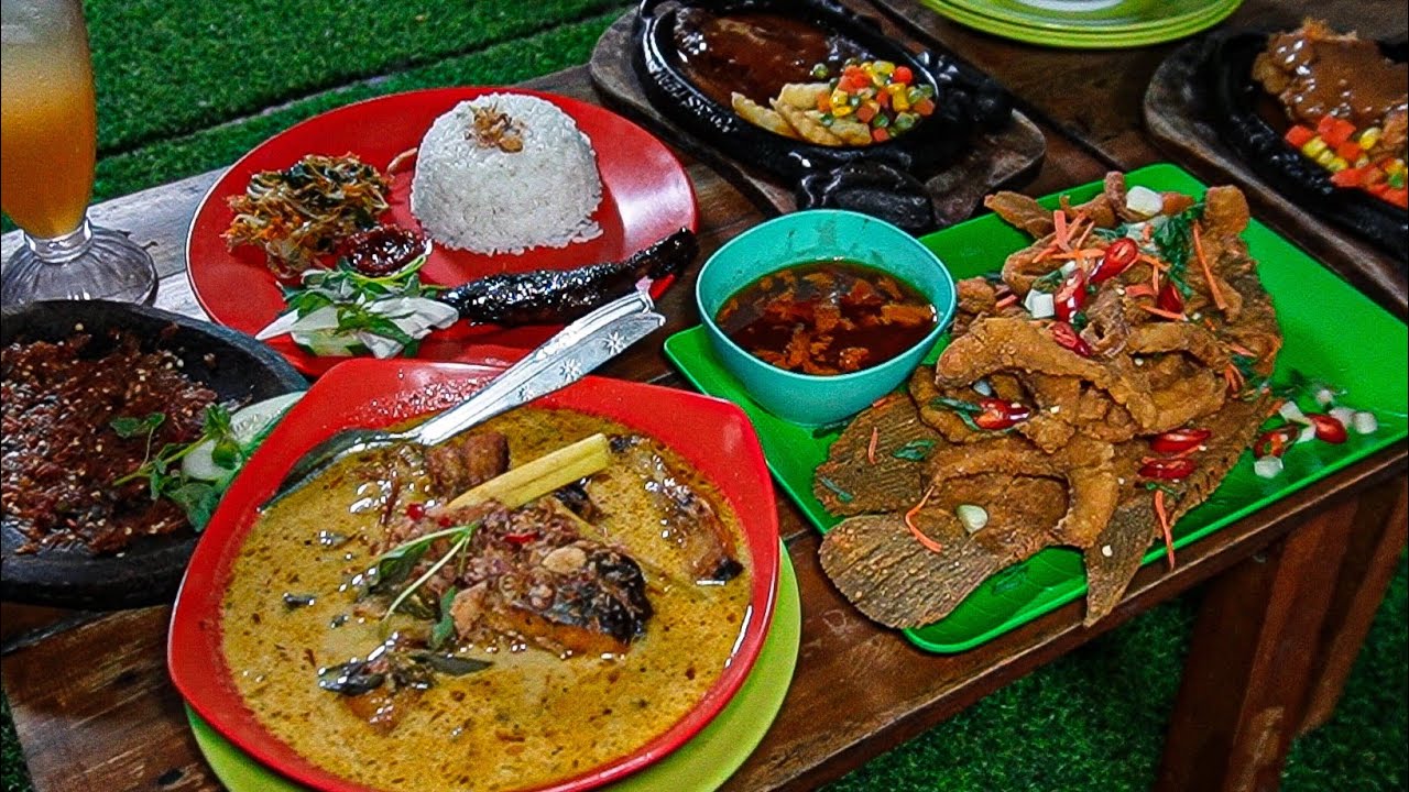 TEMPATNYA MEWAH HARGA KAKI LIMA RASA BINTANG LIMA! DARI MASAKAN TRADISIONAL SAMPAI MODERN ADA DISINI