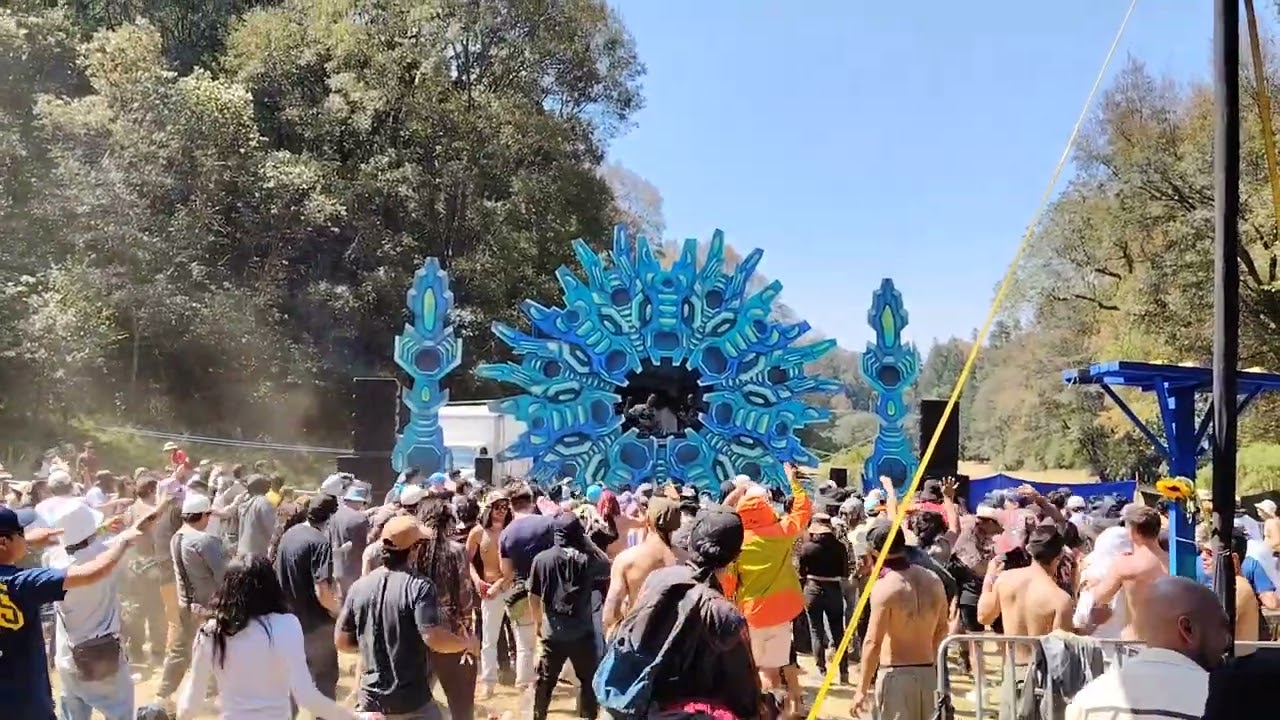 E-mov LIVE
