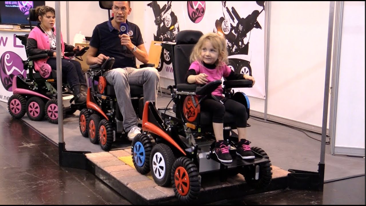 Elektro Rollstuhl Gelände 6 Antriebsräder Kinder