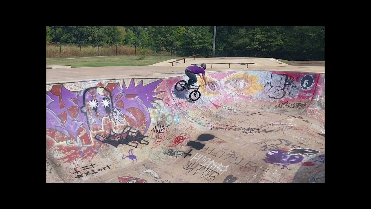 BMX grinding again