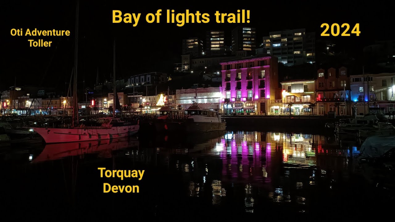 Bay of lights trail - wonderful Christmas lights and music in Torquay, free for all to enjoy!