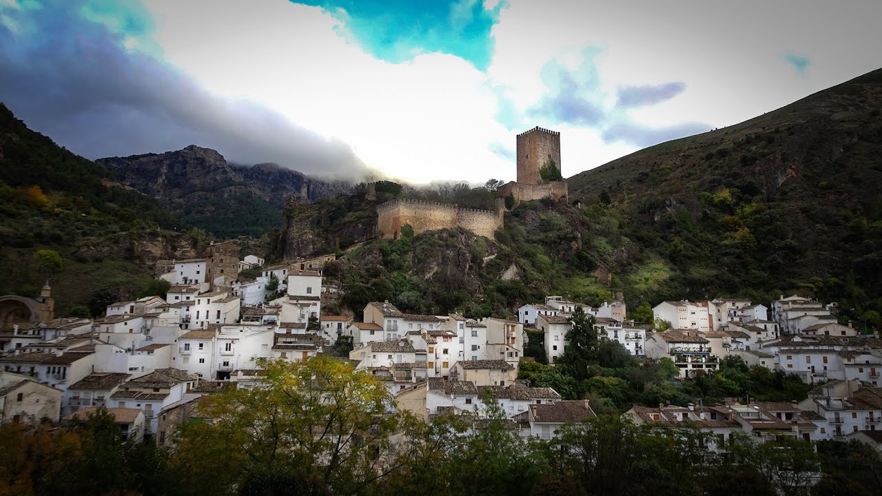 Iglesia de Santa María / Bóveda del río Cerezuelo / Castillo de la Yedra - Cazorla (Jaén)