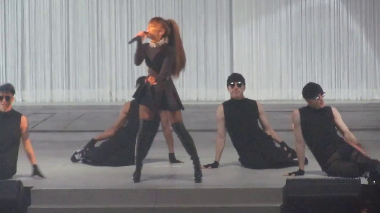Ariana Grande-Dangerous Woman Tour Entrance-Tulsa Oklahoma