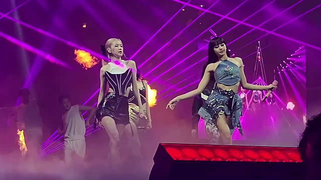 BLACKPINK (블랙핑크) - DDU-DU DDU-DU - Chicago - [4K] 20221110
