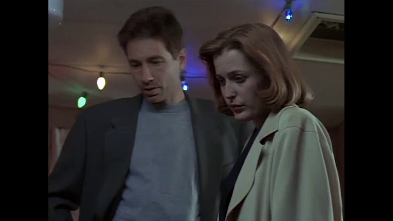 S2E20 X-Files Humbug Some Good Moments in the Episode Fan Supercut