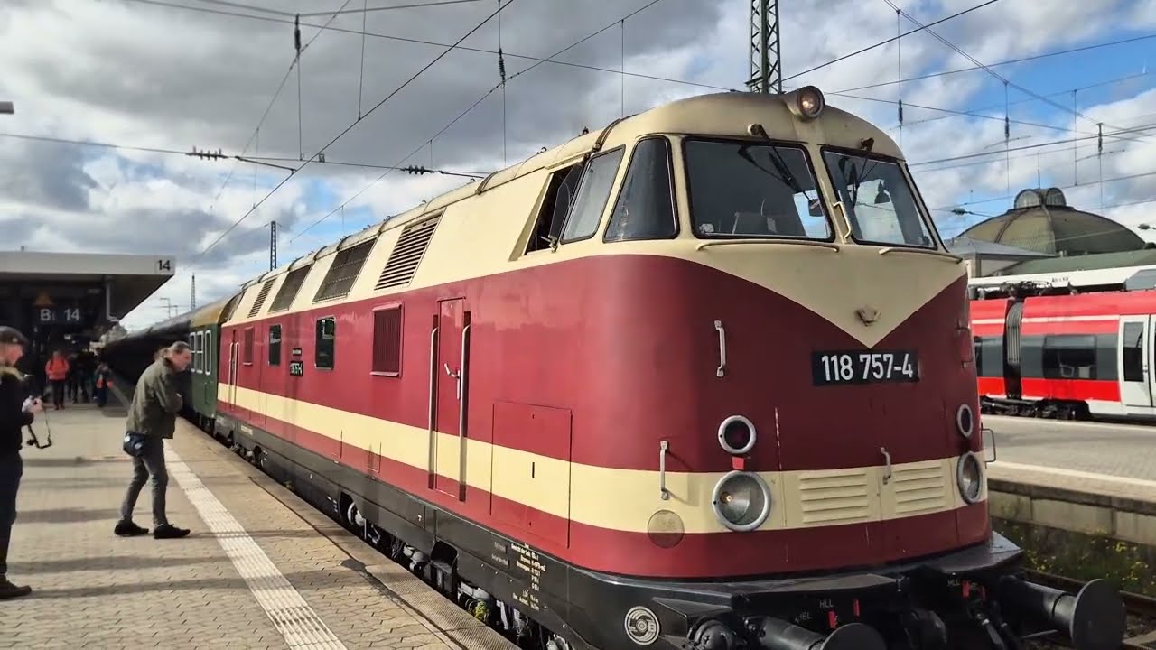 Rangierfahrt der Garnitur des Sonderzug 1820 am 18.10.2025 in Nürnberg Hbf
