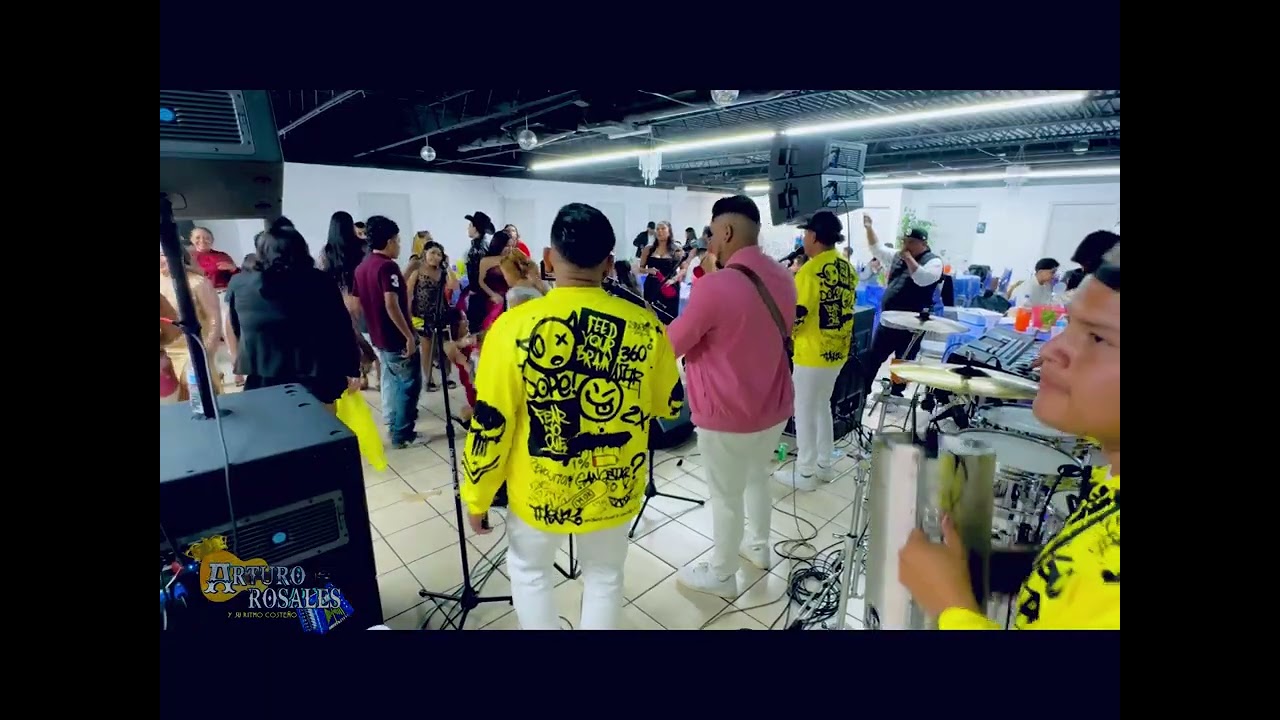 Popurrí “El Gavilan colorado “ “ en vivo “. ARTURO ROSALES Y SU RITMO COSTEÑO 🎸🎼