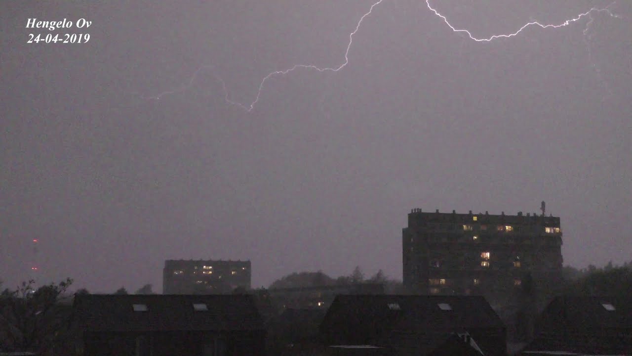 4K THUNDERSTORM Onweer Hengelo Ov Holland / Intense Lightning storm 04-24-2019