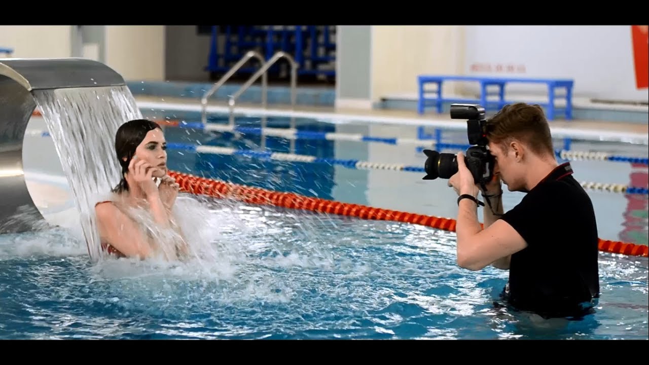 Fashion shooting in pool