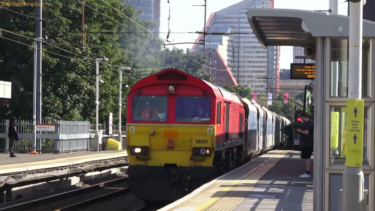 Class 59201 'Vale of York' in EWS livery  21.09.2021