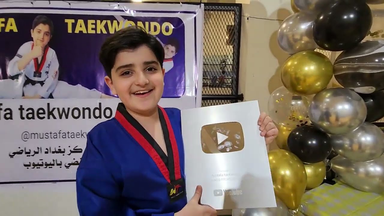 حفل استلام الدرع الفضي لليوتيوب 100الف متابع🥳🥳