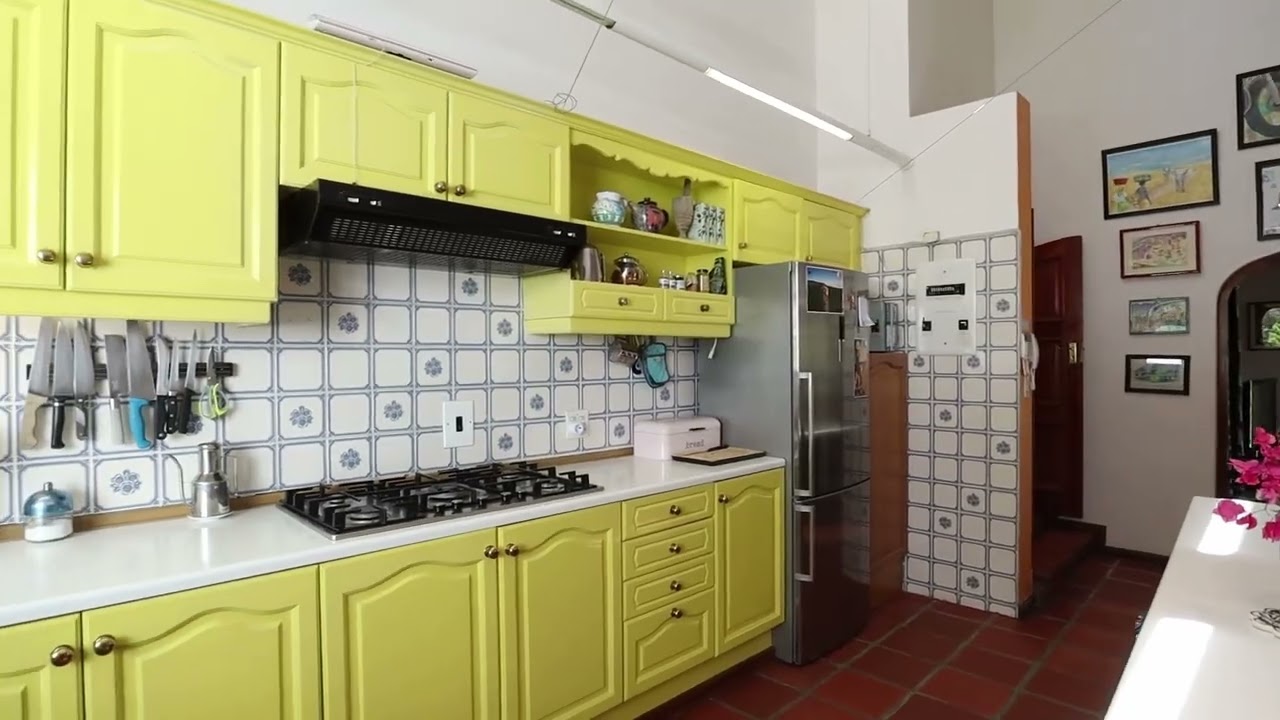 Large family home in Nooitgedacht
