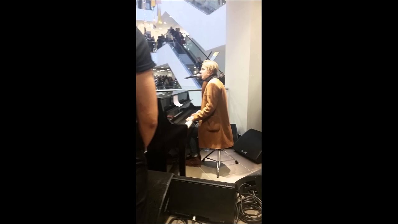 Tom Odell - Real Love Live @ John Lewis in-store 16/12/14 (Christmas advert)