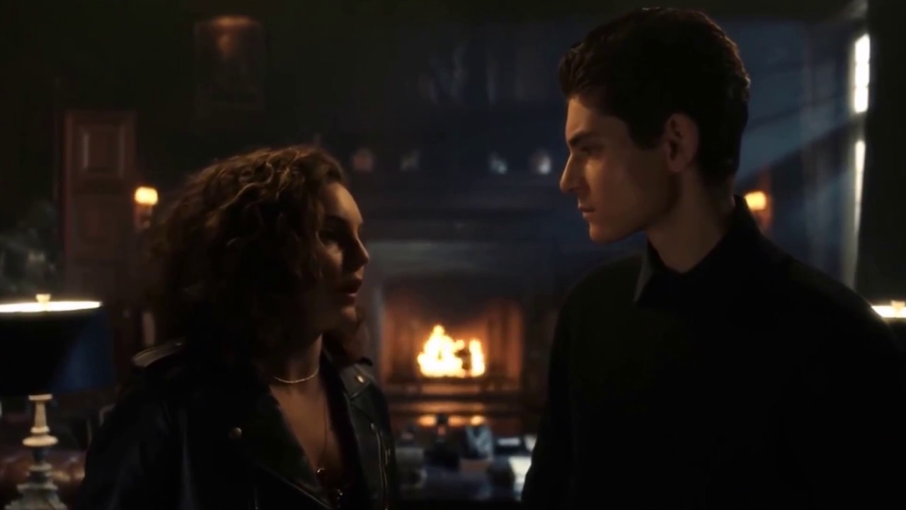 Bruce & Selina - Wide Eyed ❤