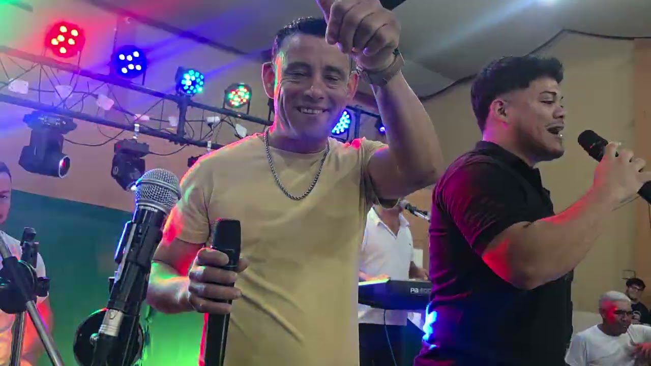 En vivo los hermanitos da silva hermoso show isieron en  AY LU multiespacio pilar genios total 