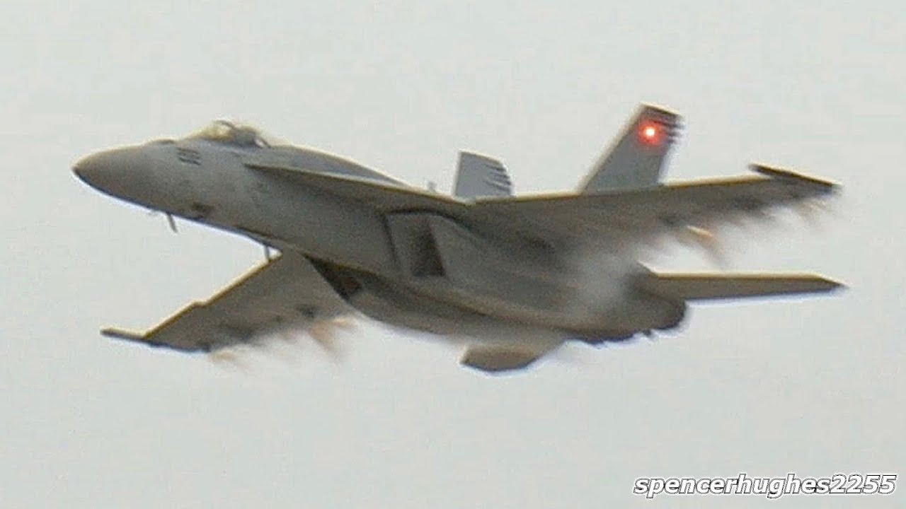 LOUD! F/A-18 Super Hornet Demo (VFA-122) 2021 Wings over Camarillo Air Show