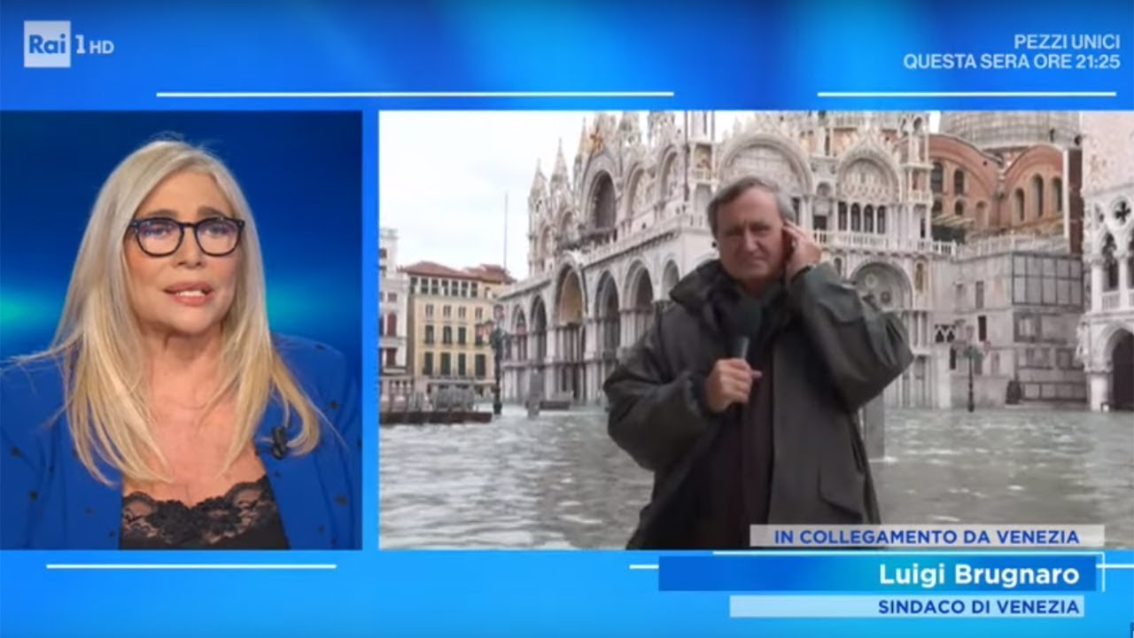 Il Sindaco Luigi Brugnaro in collegamento da Venezia -  Domenica In 17/11/2019