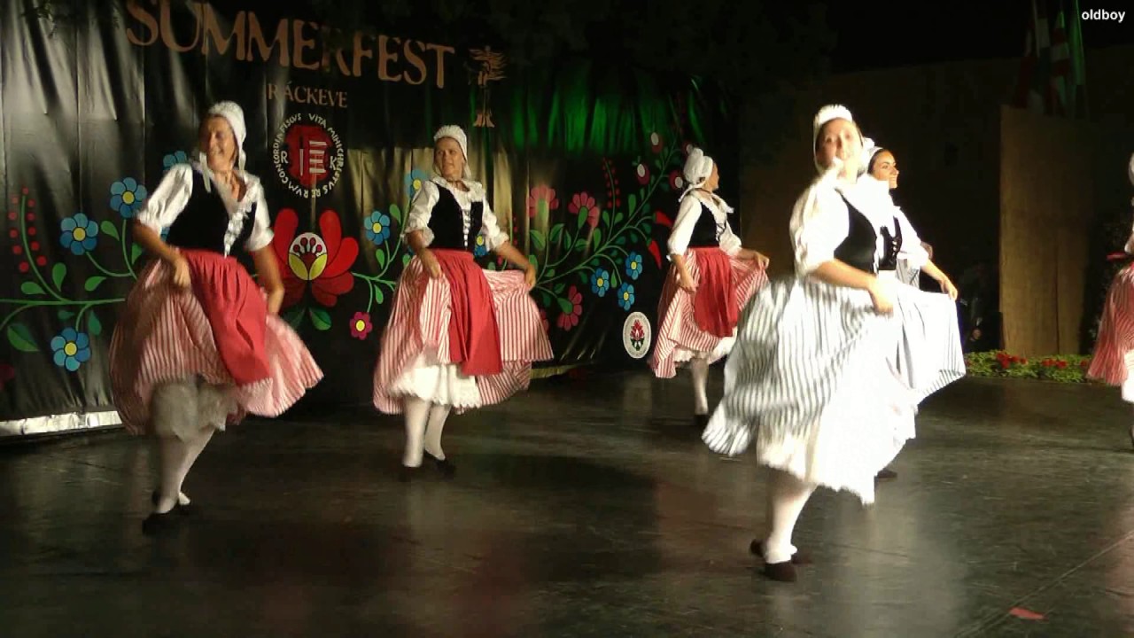 French dance lesson
