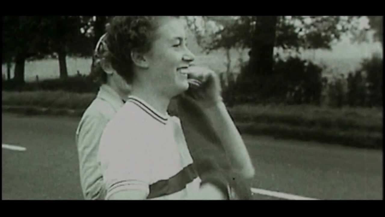 7 Times World Cycling Champion - Beryl Burton OBE. Cameraman, Phil Putnam Spencer