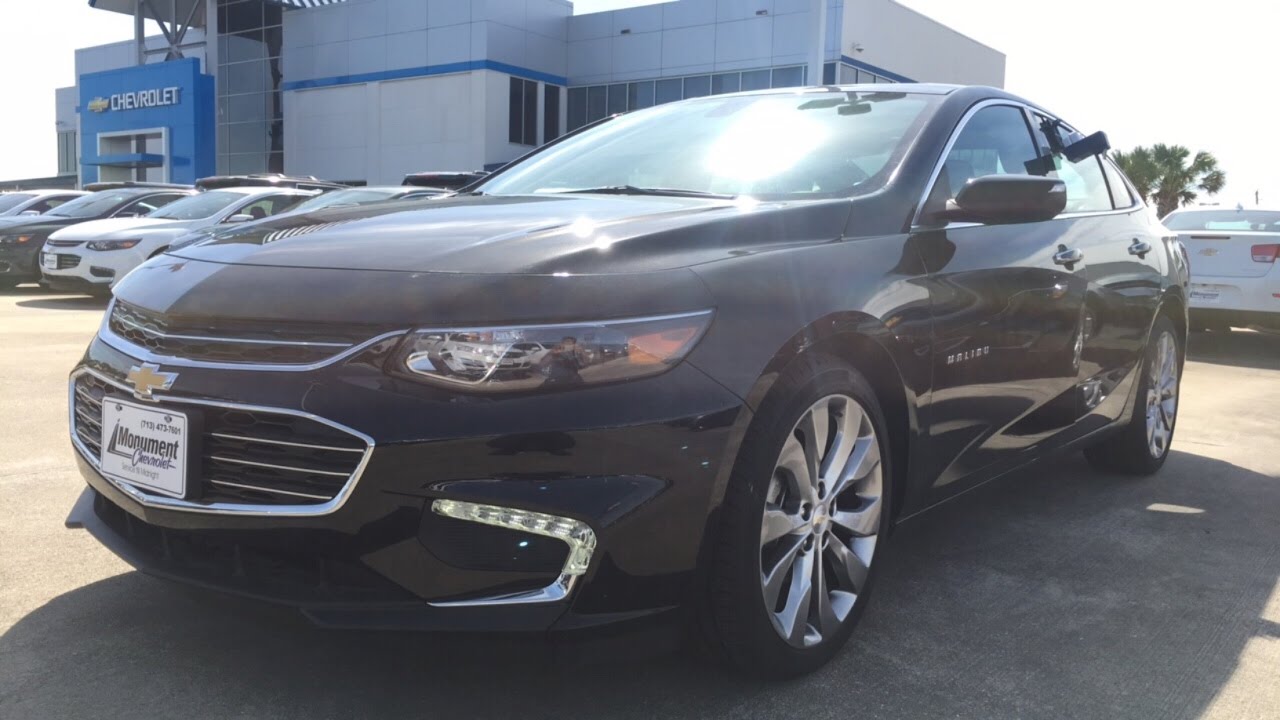 2017 Chevrolet Malibu Premier w/Self parking & Panoramic Roof