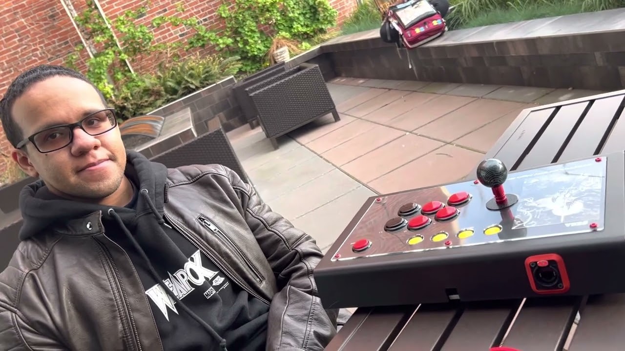 Akecon Stories - lemagicdude “Alucard Virtua Stick High Grade” & HologrmMikeRoss “Wooden Cross Up”