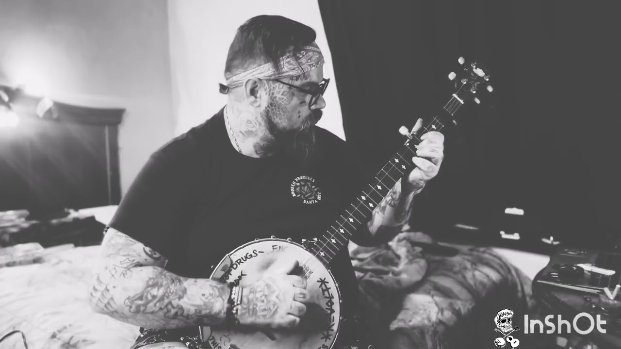 Lost dog street band- went down to Georgia (banjo play through)