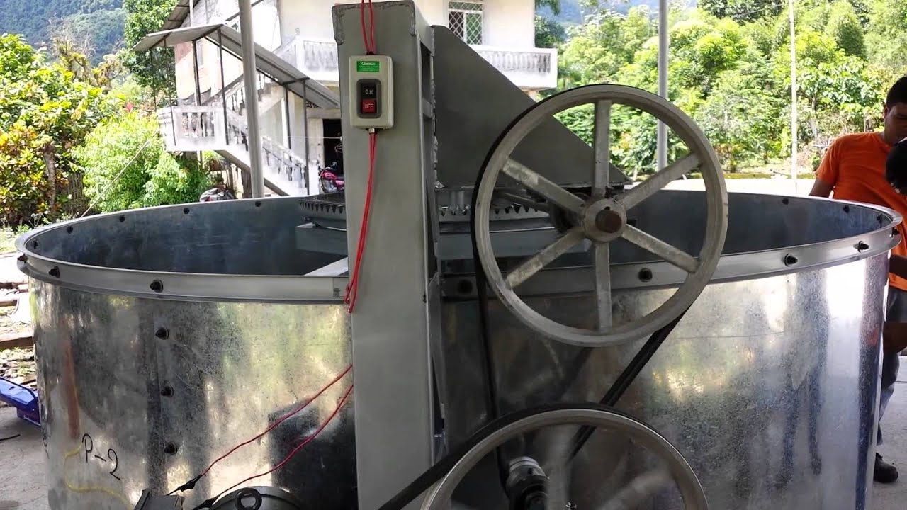 Secadora de cacao con removerdor