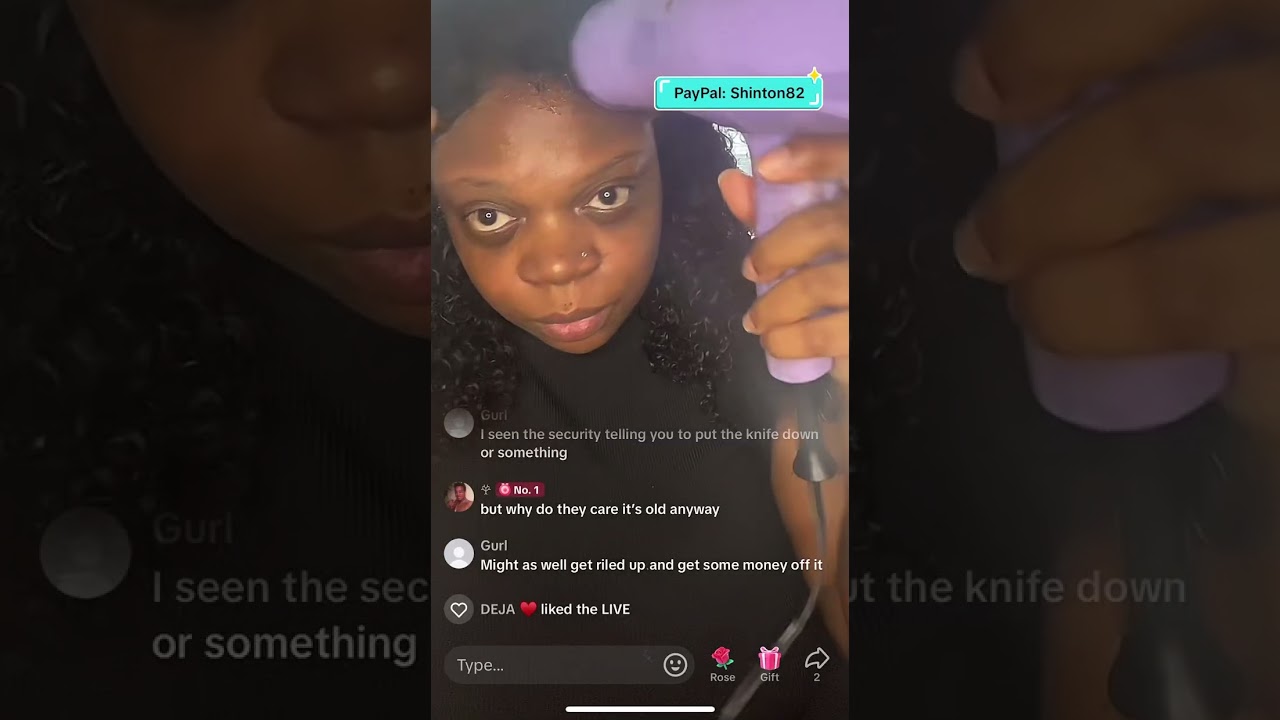 3/1/25 Apple Store Queen on TikTok 