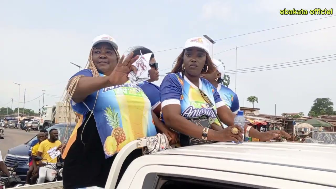 MOANDA TOMBE SPECTACLE YABA KARAOCHOEUR NON NON SOMO