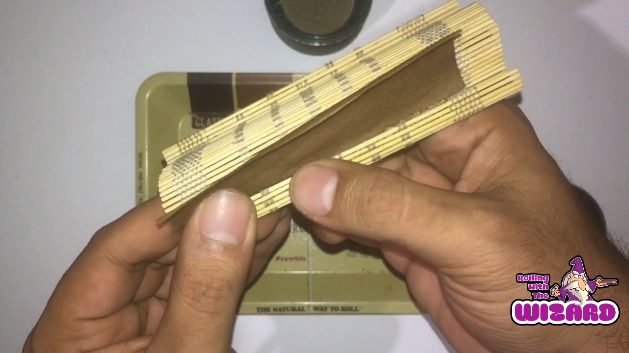 How to use a Raw Rolling Mat when rolling a blunt (ZigZag Edition)