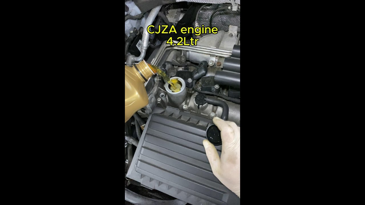 Volkswagen Golf 7 oil change 1.2 TSI Ölwechsel DIY CJZA