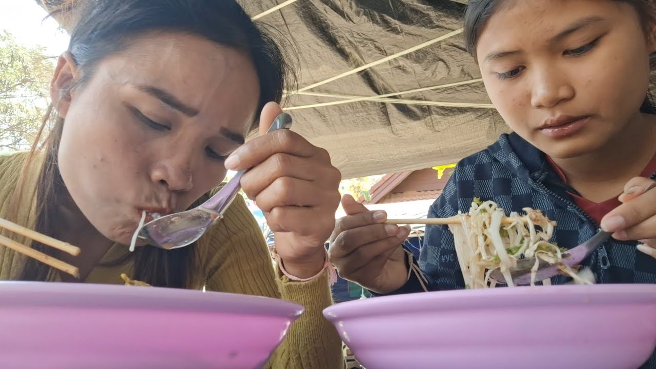 พาน้องส้มเข้าในเมืองงัดขนมจีนพระทาดโผ่น 12 มีนาคม ค.ศ. 2026