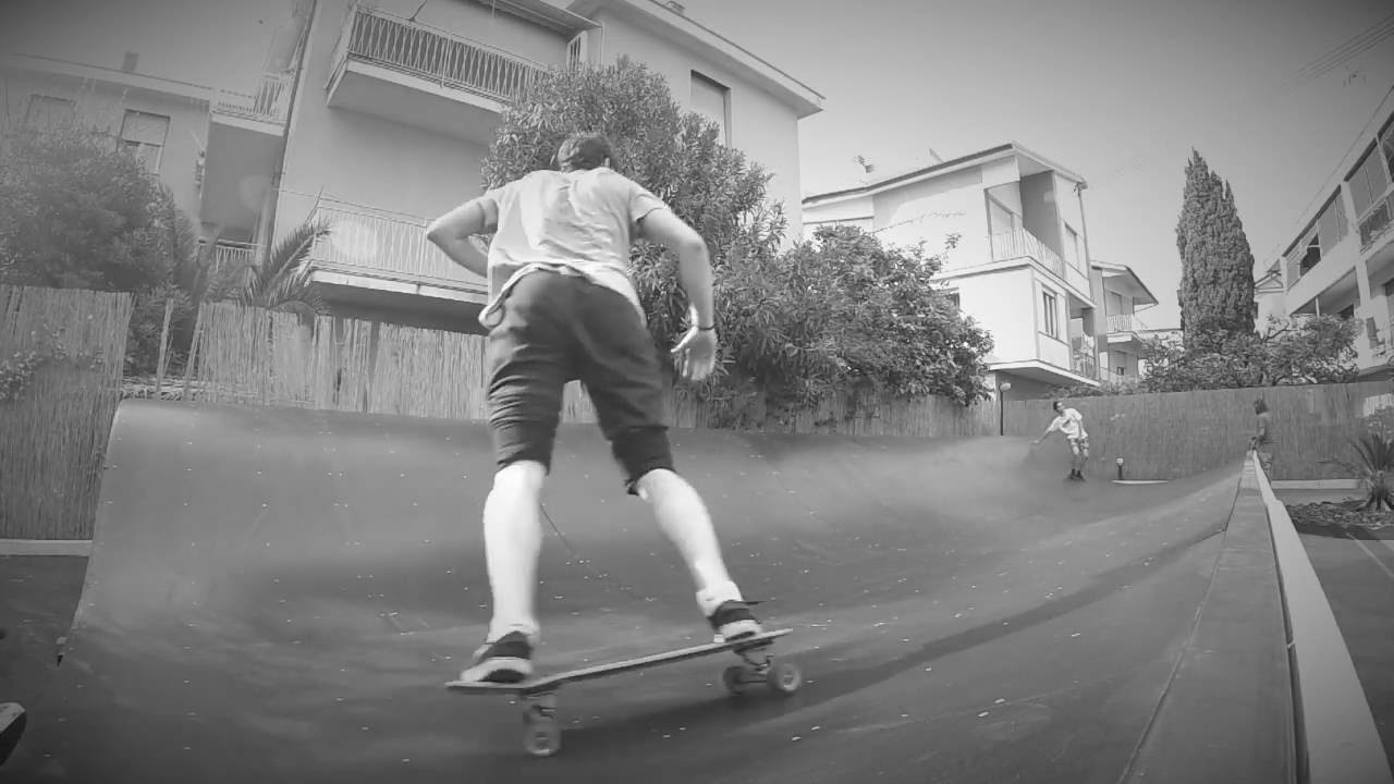 WOODY WAVE - The Surf Skate Wave