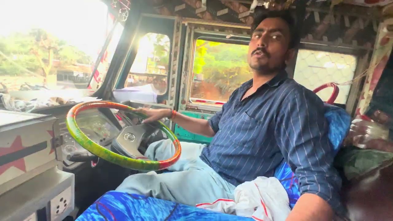 Gadi khali ki jahah pahuch gai hai 