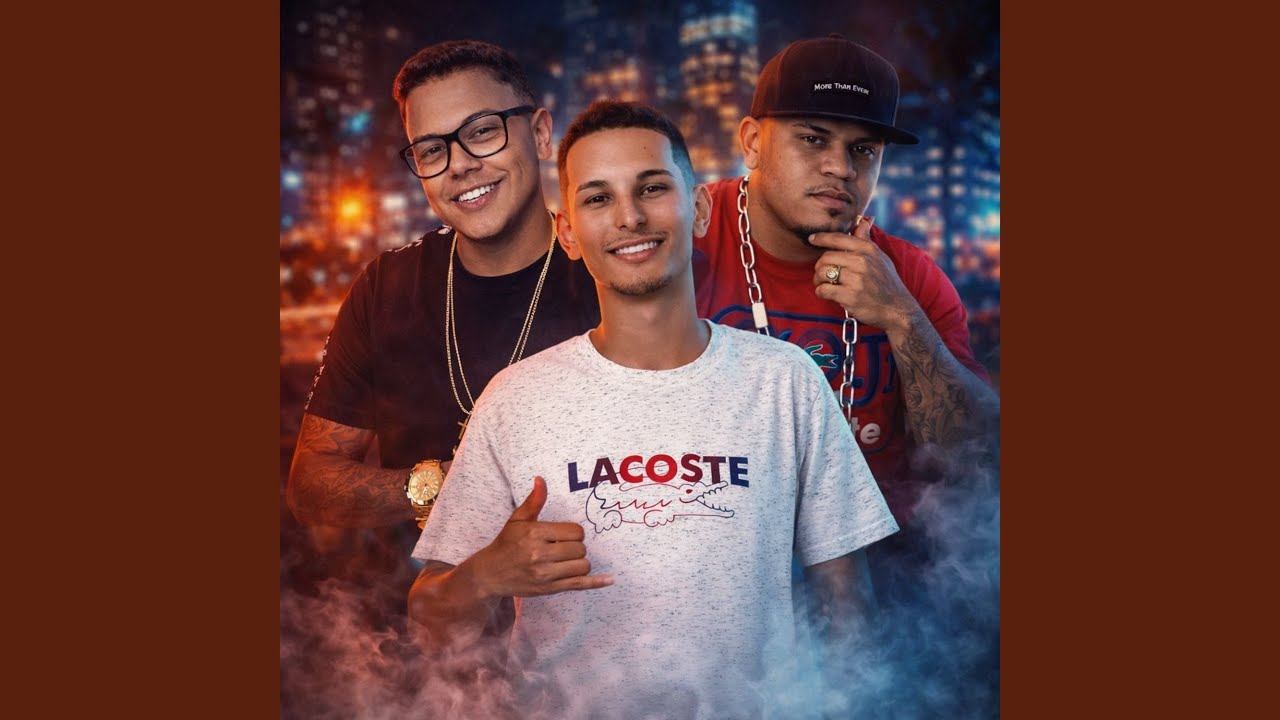 Com Poucas Palavras