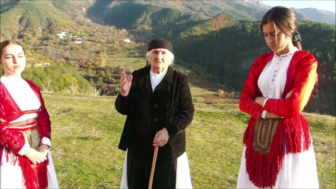 Me uratet hyjnore te Tereze Filopatit, 95 vjecare tek Kisha e Oroshit!...