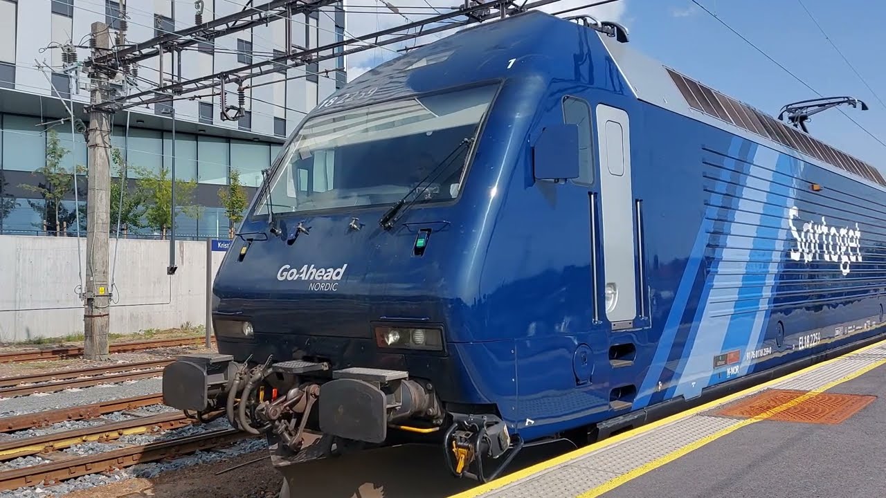 Vertrek Go Ahead Nordic Sørtoget richting Stavanger op station Kristiansand [21-8-2023]