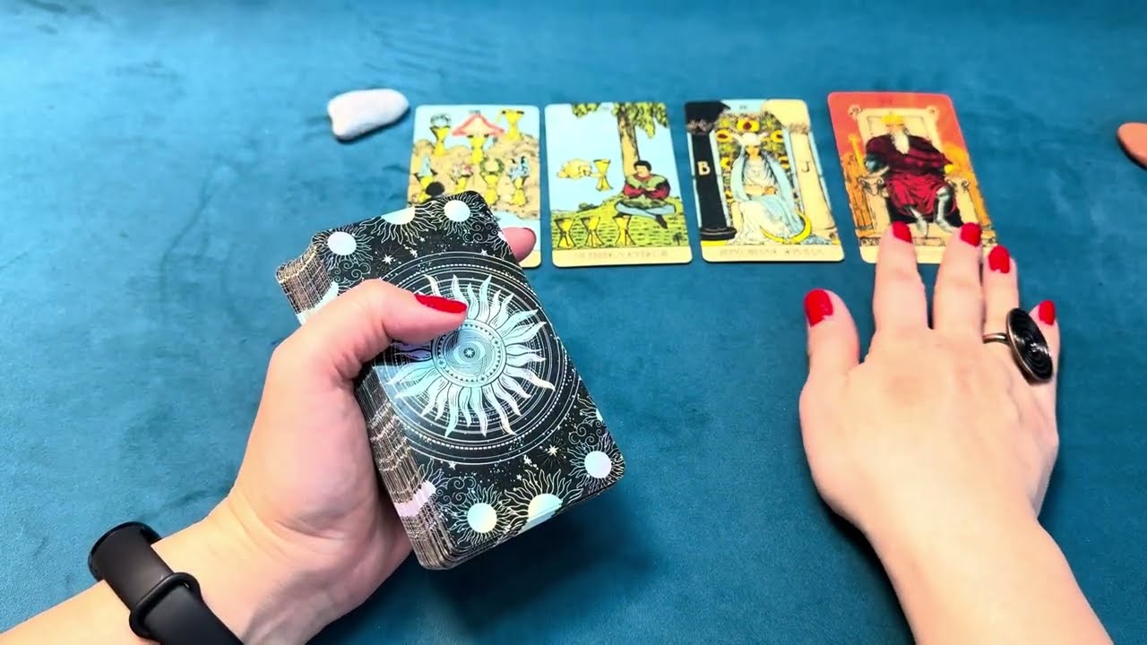 ЧТО ПРОИСХОДИТ в его жизни СЕЙЧАС? Ловлю измену, тоску и его тайные мысли (Онлайн-расклад)