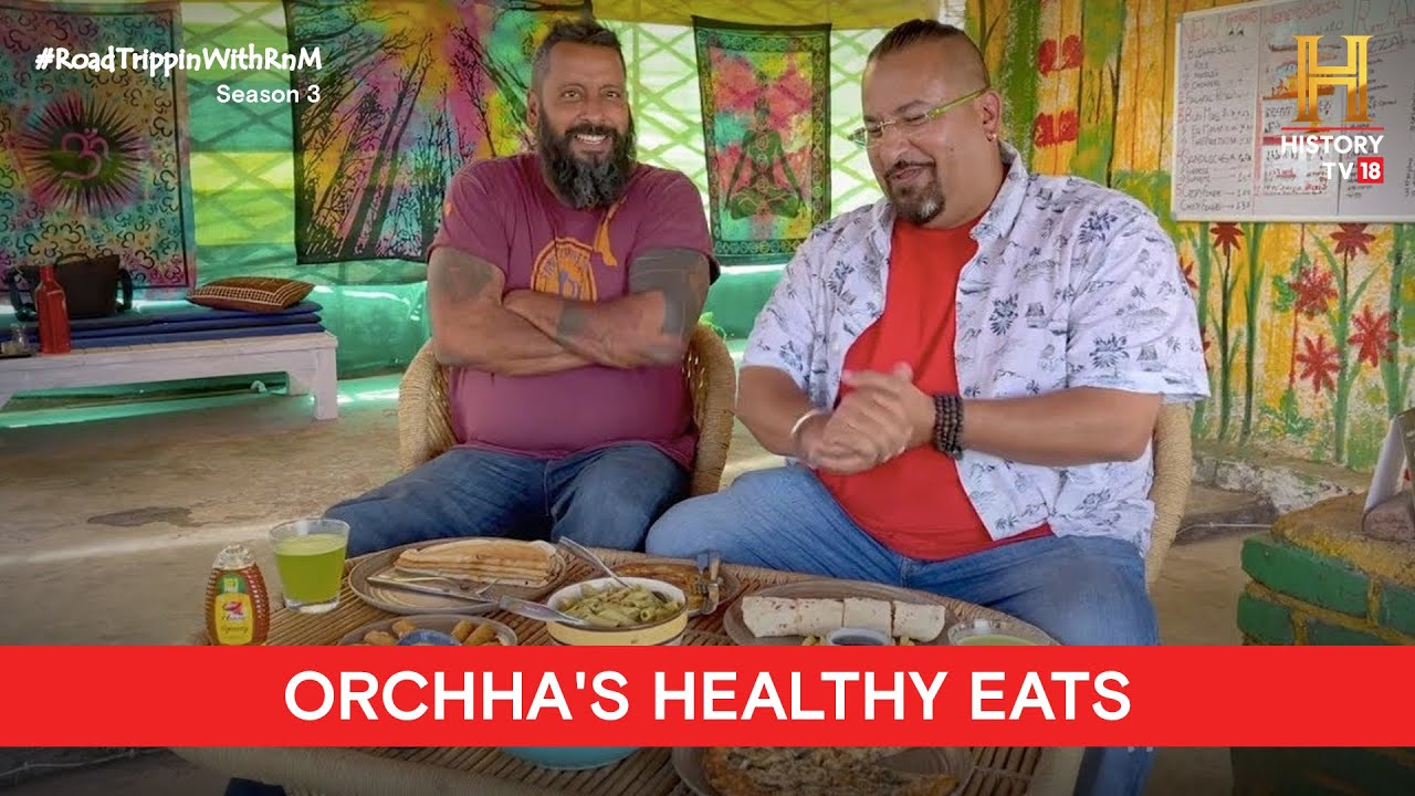 #RoadTrippinwithRnM​ S3 | Day 3 | Vlog 4 | Rocky Mayur | Lunch at Orchha