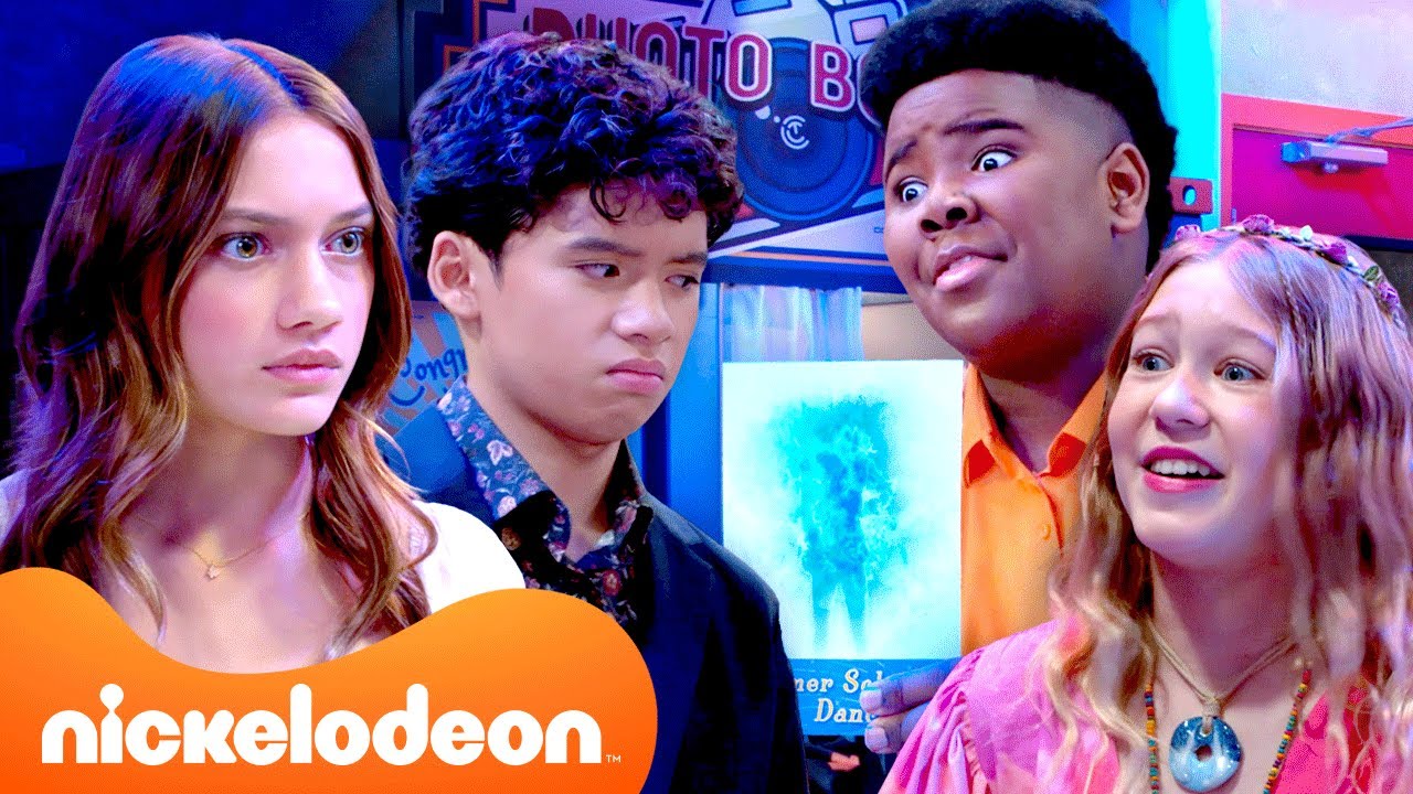 Chloe's BIG Super Hero Secret Gets Revealed! | Nickelodeon
