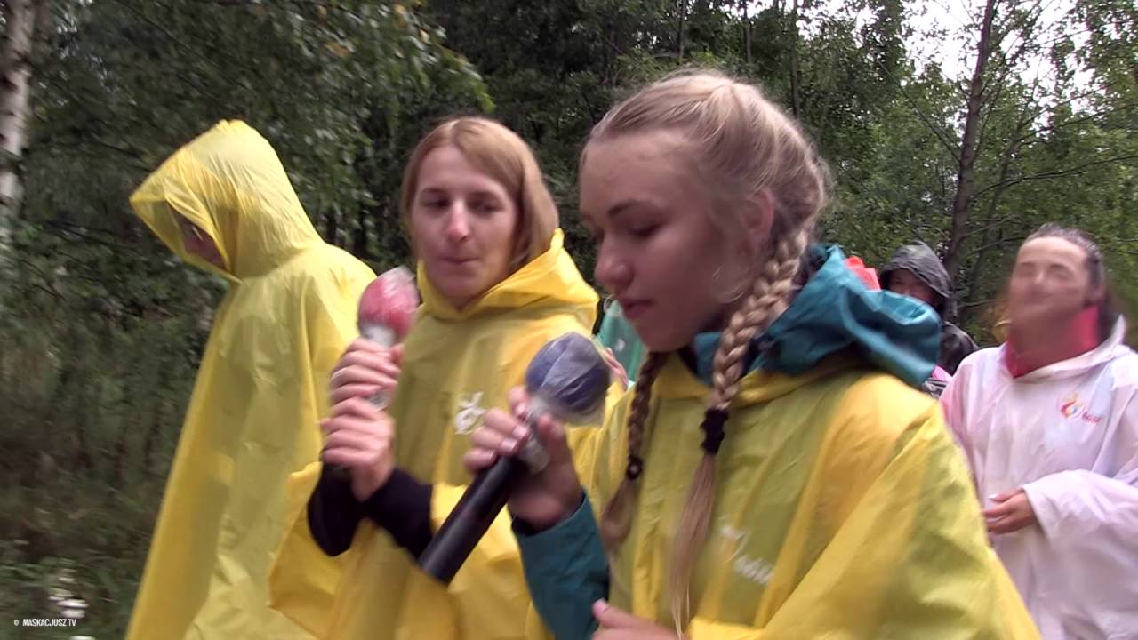 „Kiedy pada, słońce świeci”