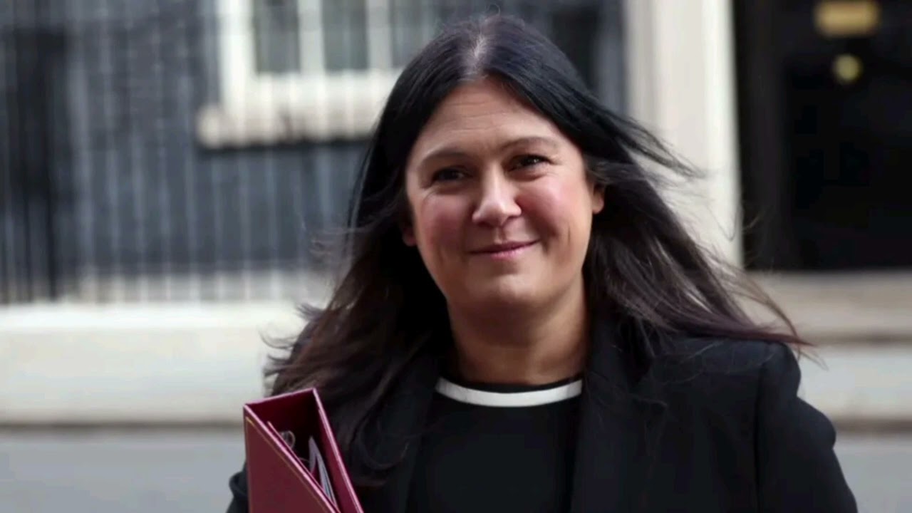 BBC licence fee 'unenforceable', says culture secretary