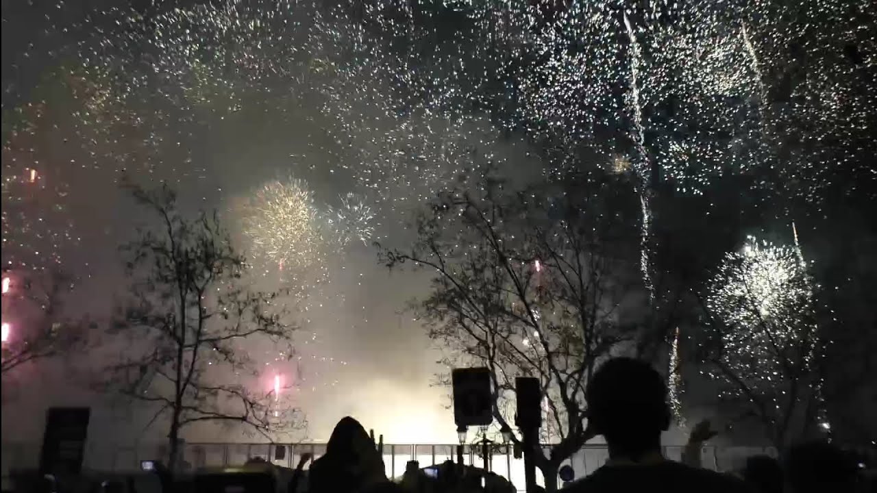 Fallas de Valencia 2026: Mascletà Nocturna 14.03. Pirotecnia Tamarit! Plaza del Ayuntamiento