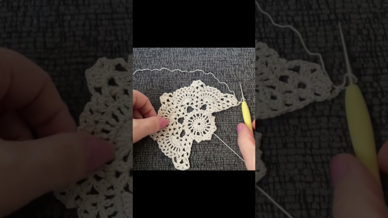 Vintage Crochet Fan Doily #justvintagecrochet #crochet