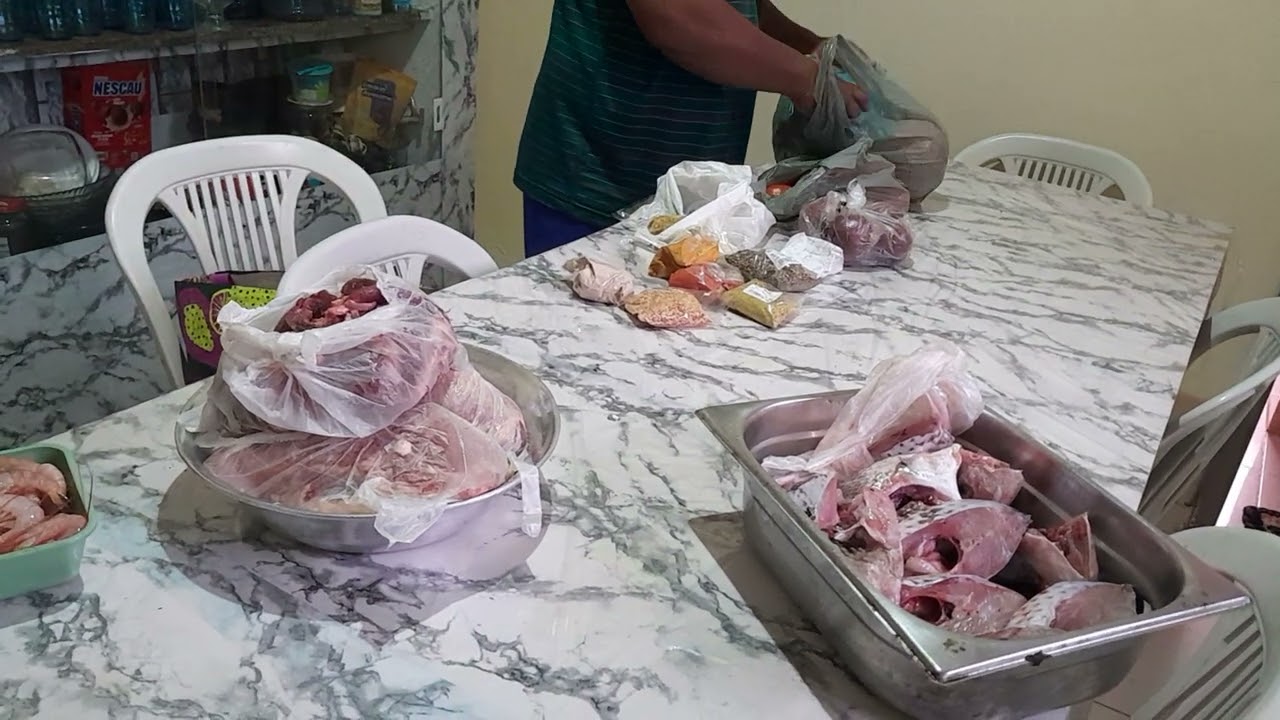 Comprei algumas coisas pra minha esposa já que ela não pode ir graças a DEUS ela gostou me elogiou 