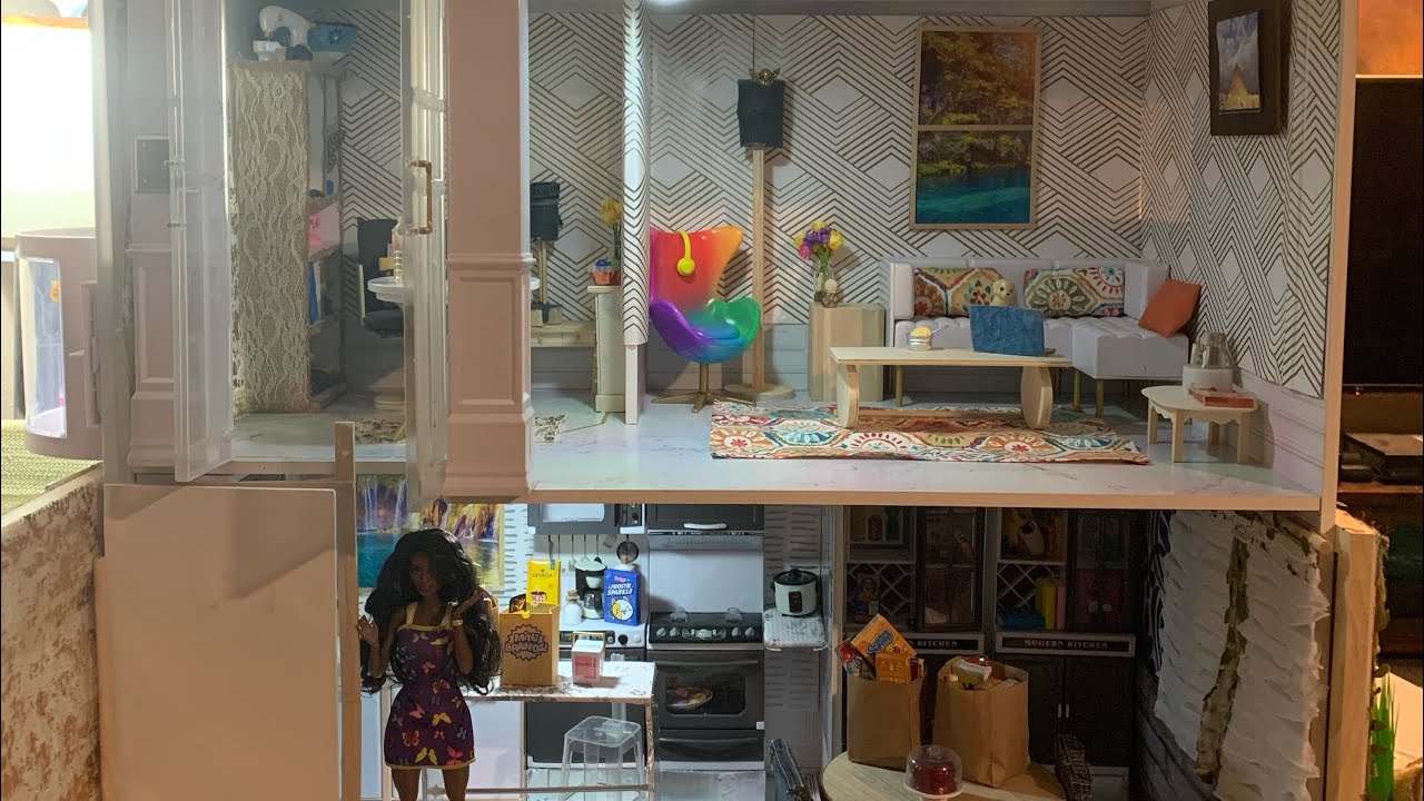 Dollhouse Makeover Tour: Rainbow High dollhouse. Dream closet! Hot tub/ pool/ waterfall.