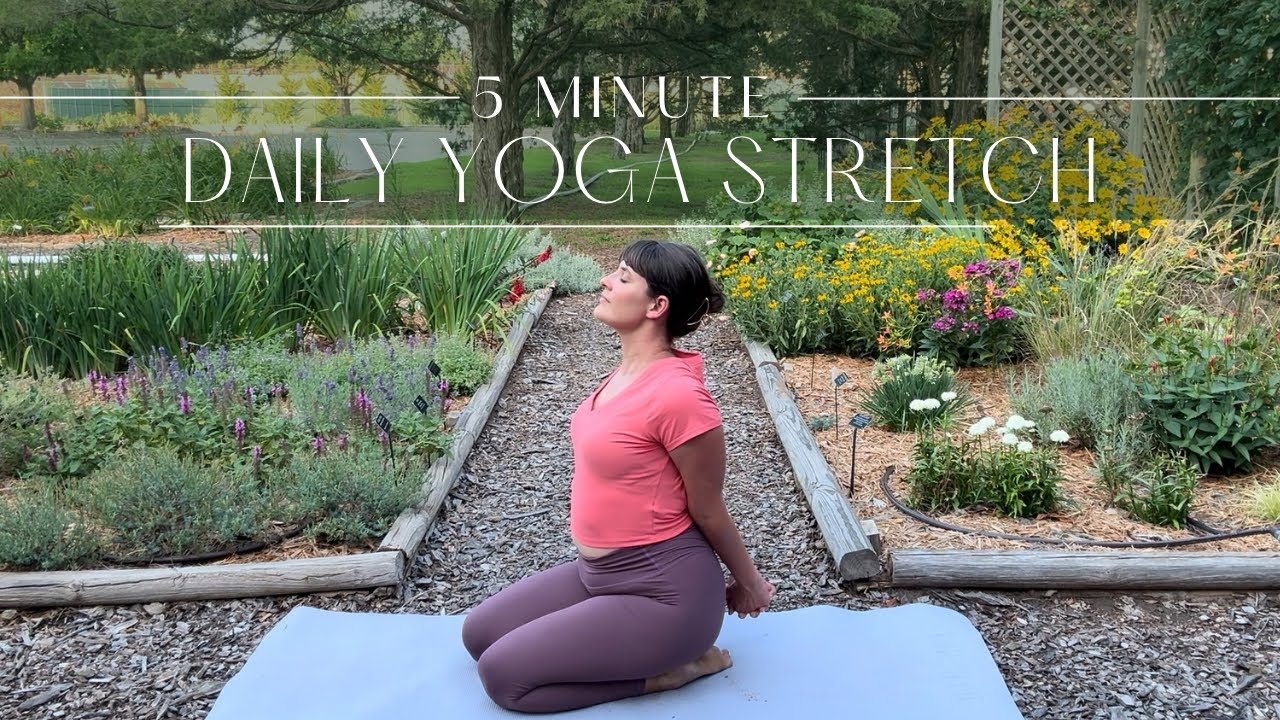 5 Minute Daily Yoga Stretch | Quick + Effective Stretching Practice for Building a Yoga Habit