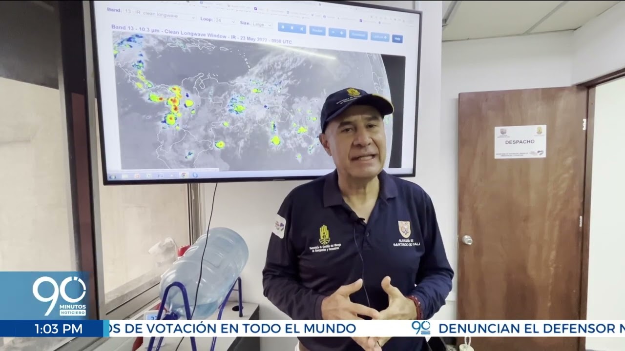 Un fuerte aguacero que se presentó en Cali esta madrugada de lunes