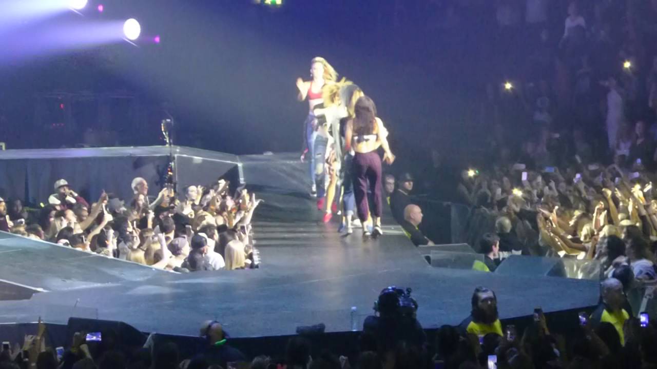 Baby Justin Bieber Purpose Tour Manchester Arena 21/10/16